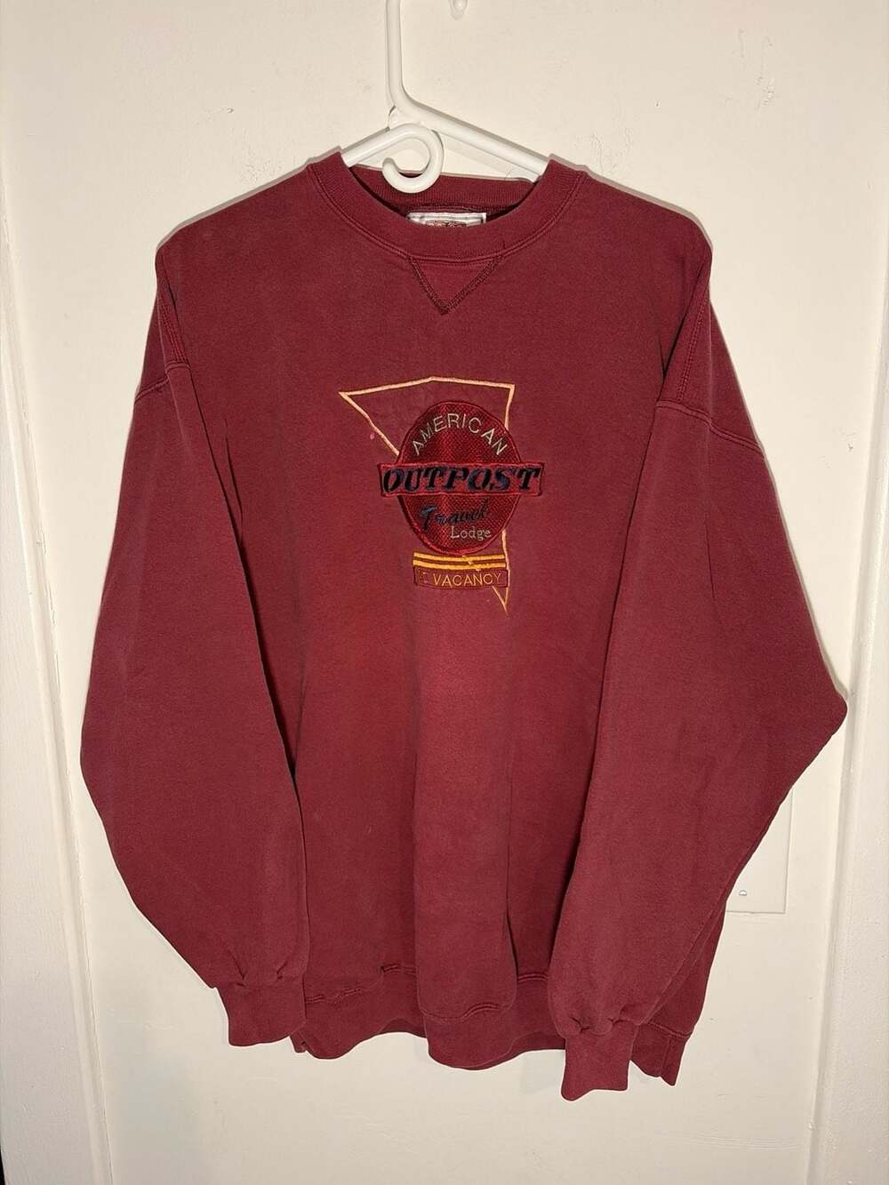 Vintage 20 20 Sport HVYWT American Outpost Travel Lodge Maroon Crewneck Sweatshi